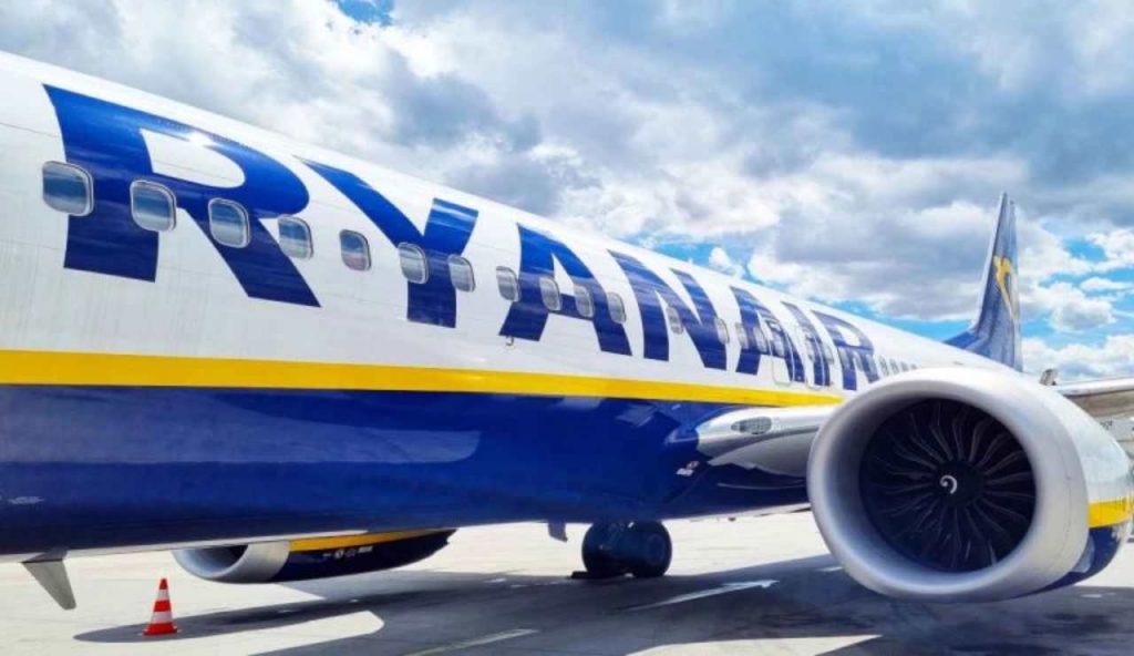 Ryanair apre i voli per San Valentino: pioggia di offerte per tutti | Ci sono ancora posti disponibili