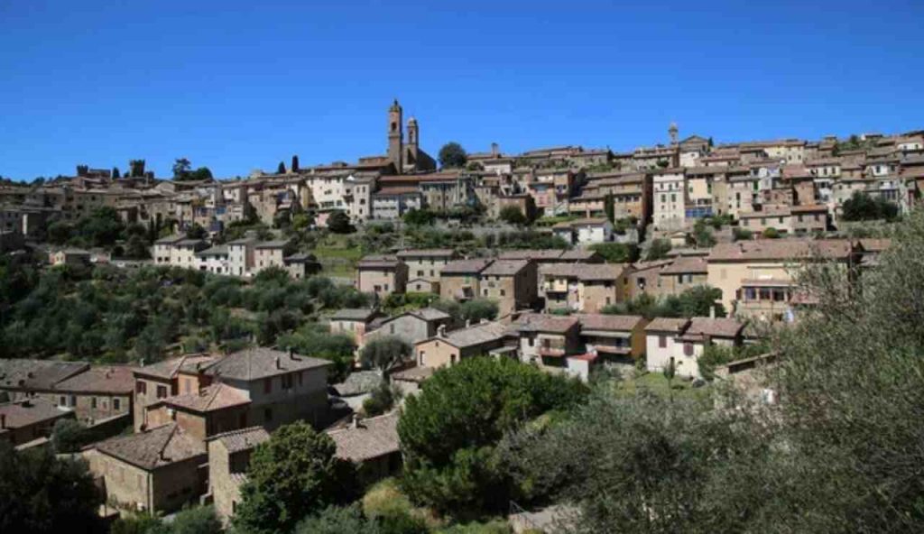 È la meta più amata dagli americani | Un borgo italiano li ha fatti impazzire: perla rara tra Umbria e Toscana