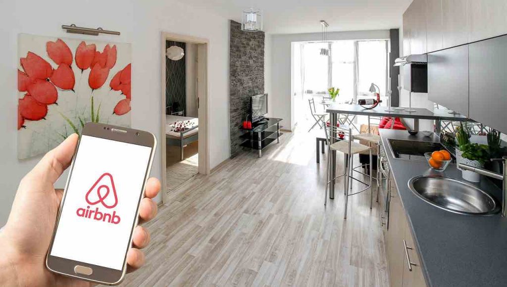 Truffa Airbnb, massima attenzioni: questi sono i segnali che ti devono allarmare